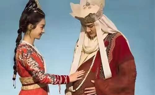 娱乐吃瓜酱地铁判官,娱乐吃瓜酱的神秘判官之路  第2张